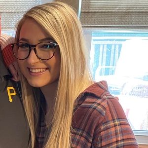 Meet your Posher, Bailey